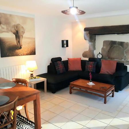 Gite Du Manoir Des Haies Villa Les Champs-Géraux Eksteriør billede